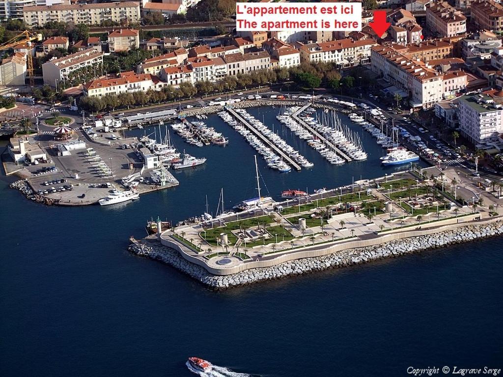 Appartement 2 Neuf Sur Le Port A Cote De La Plage Saint-Raphaël Eksteriør billede